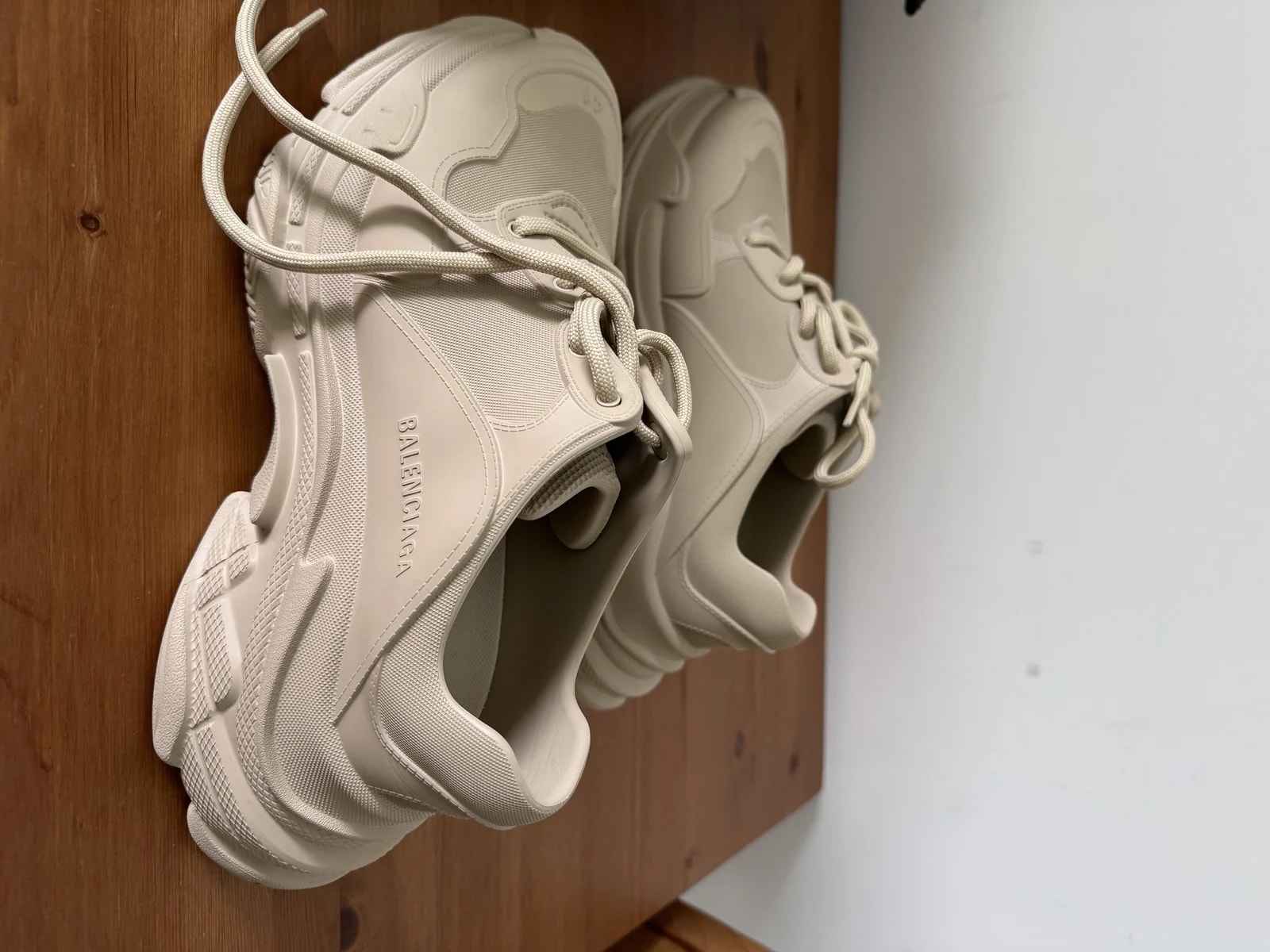 Balenciaga — Balenciaga Triple S Mold Size 41 – New — Sneaker — resale