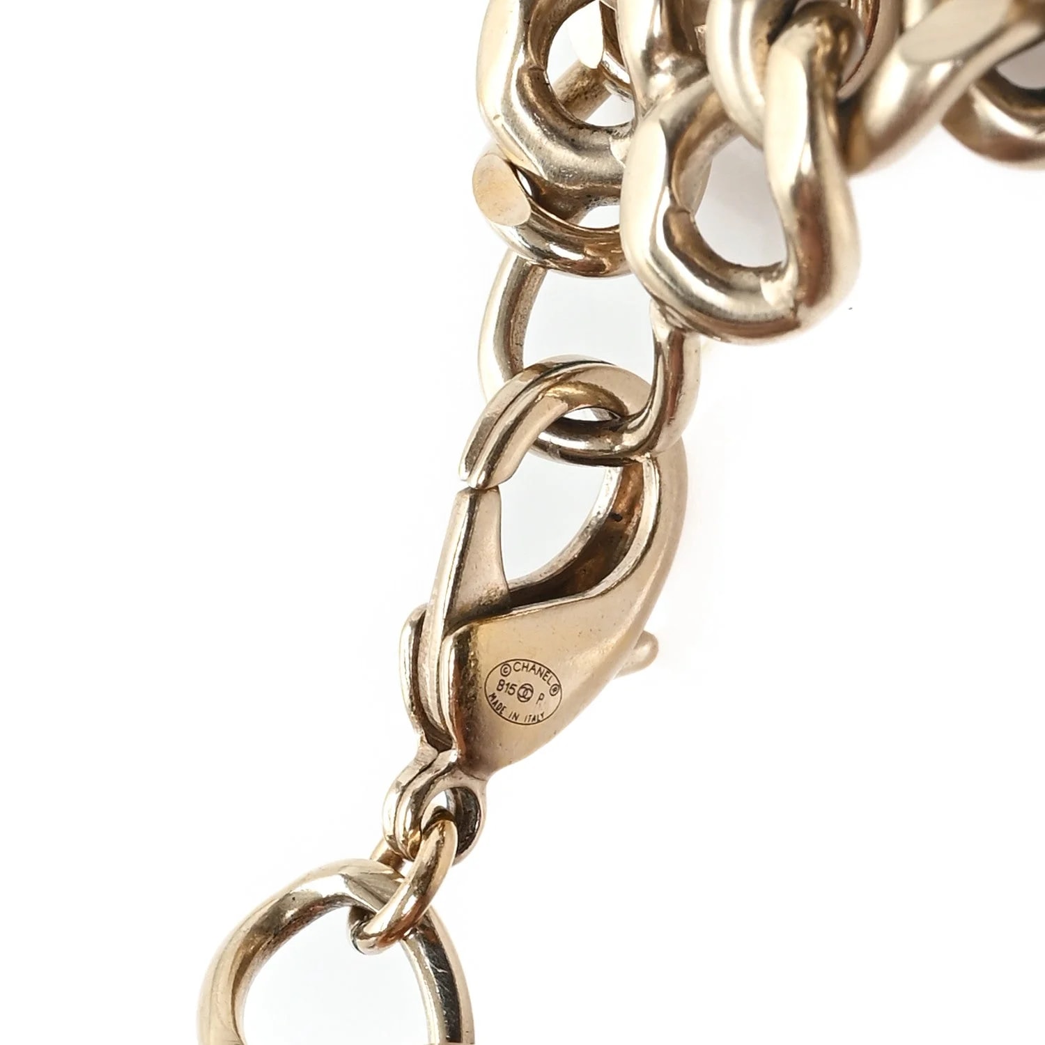 Oversized Chain Logo Short 4