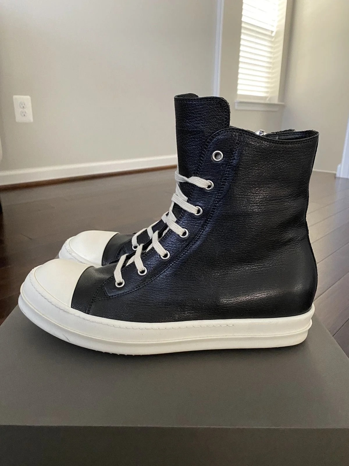 Rick Owens — Rick Owens Ramones Mainline 43 — Sneaker — resale