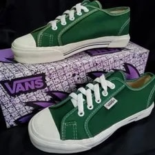 Vans — VTG 80s Vans Dead Stock Shoes 5 6.5 USA — Sneaker — resale