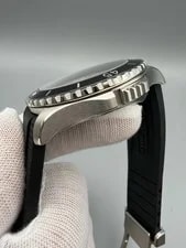 Breitling Superocean Automatic 42 A17375211B1S1 4