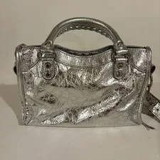 Balenciaga le City Mini in 4