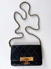 Chanel Golden Class Chain Small WOC Flap 2