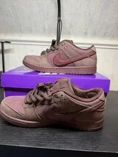 Size 8.5 - Nike Dunk SB Low City of Love Collection - Crush 3