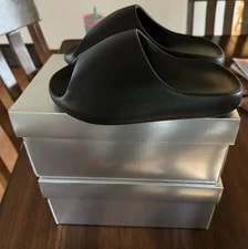 Yeezy YS-02 Slide 2