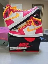 Jordan — Size 9 - Jordan 1 Retro High OG Light Fusion 2021 — Sneaker — resale