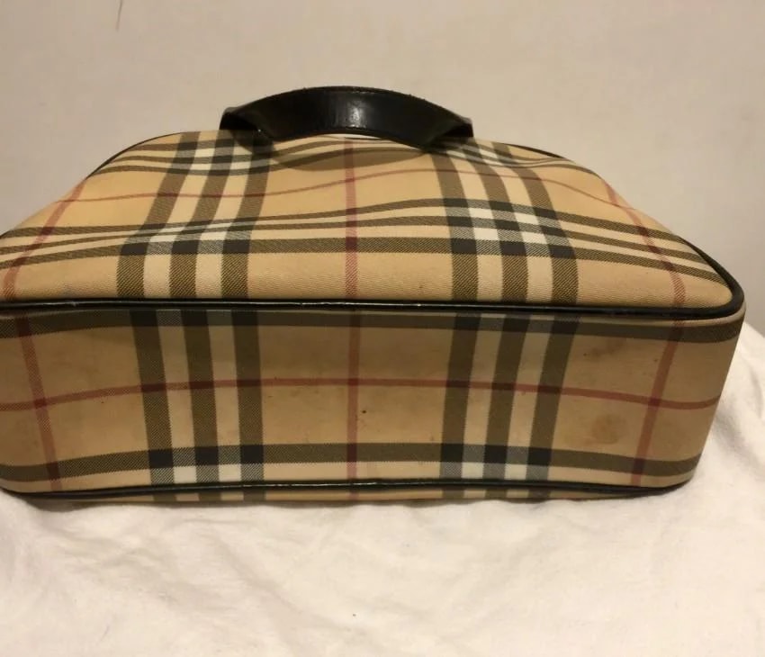 Burberry Tote 4