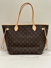 Authentic Louis Vuitton Neverfull Medium for 4