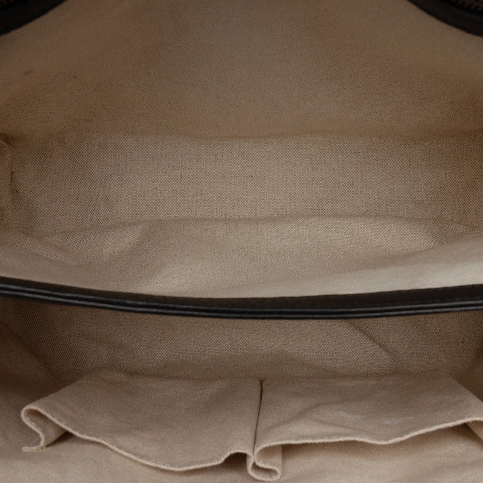 Large GG Marmont Pebbled Flap 4
