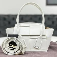 Bottega Veneta — Excellent Condition Bottega Veneta Mini the Arco 2way — Handbag — resale