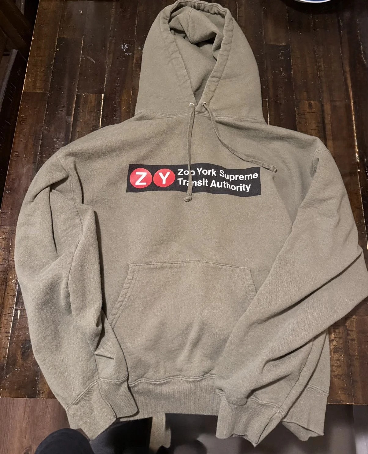 Supreme — Supreme Zoo York Hoodie — streetwear — resale