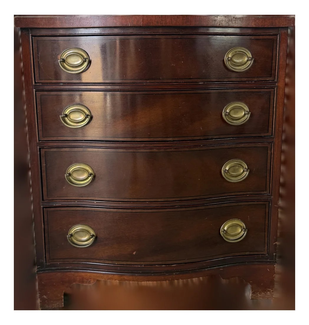 Henredon — 1970s Heritage Henredon Bow Front Four-Drawer Nightstand — Furniture — resale