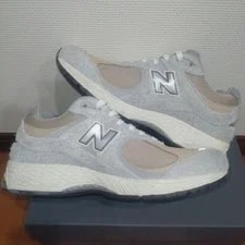 9.5US New Balance 2002R Concret 3