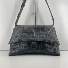 Balenciaga — Balenciaga Medium Downtown ' ' - Very Good #1O5LAXP — Handbag — resale