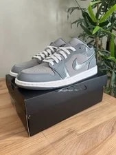 Size 10 - Air Jordan 1 SE Low 4