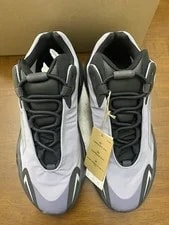 - Yeezy 700 Mnvn Geode GW9526 US Size: 9 2