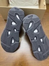 - Yeezy 700 Mnvn Geode GW9526 US Size: 9 4