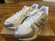 ’s Size 10.5 - Asics Gel Kayano 14 2
