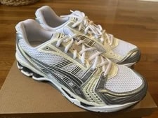 ’s Size 10.5 - Asics Gel Kayano 14 4
