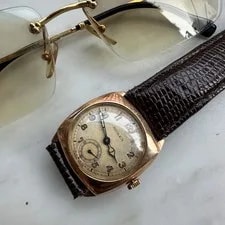 Wartime Cushion Case 9ct Gold Rolex From 1944 2