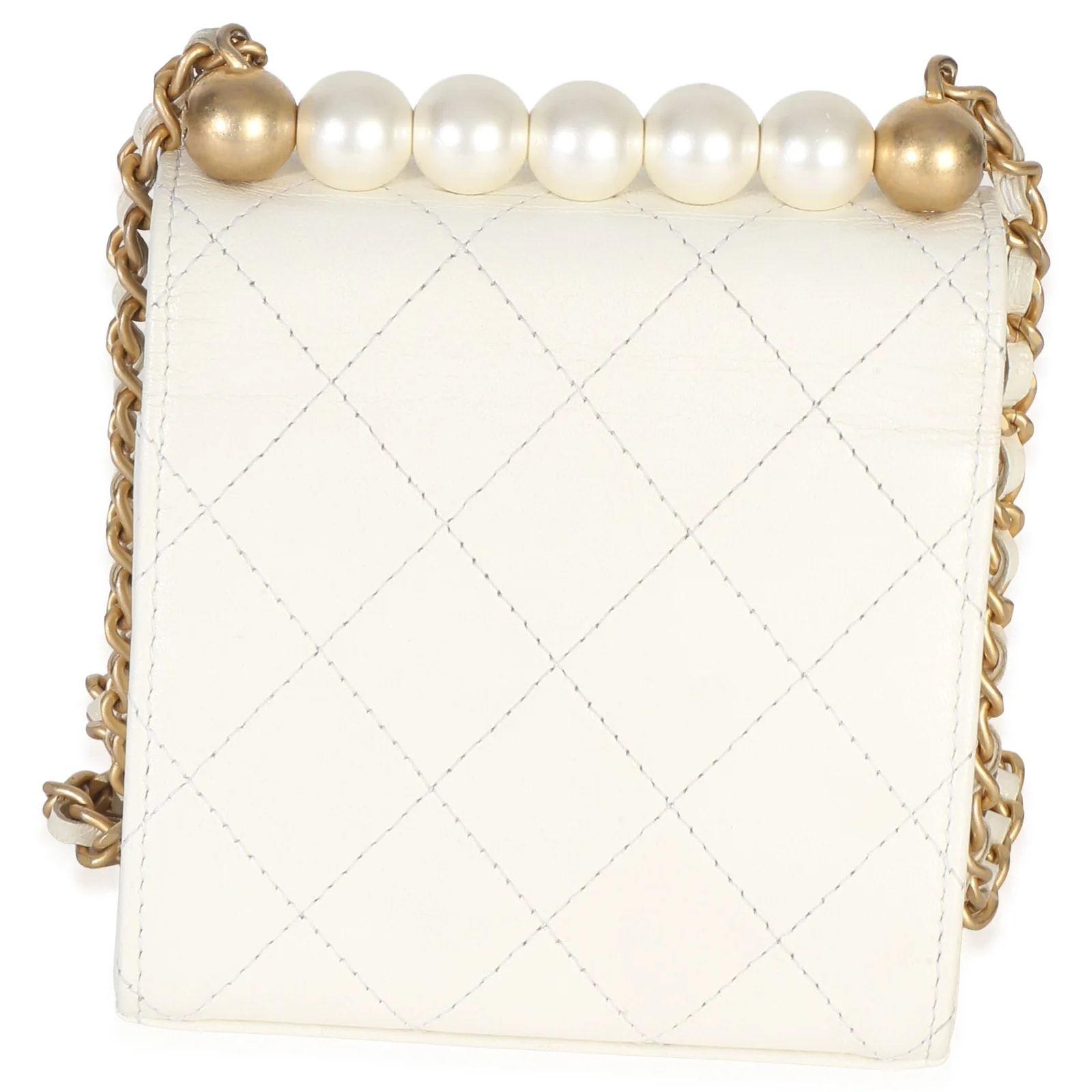 Chanel Chic Pearls on Chain 2