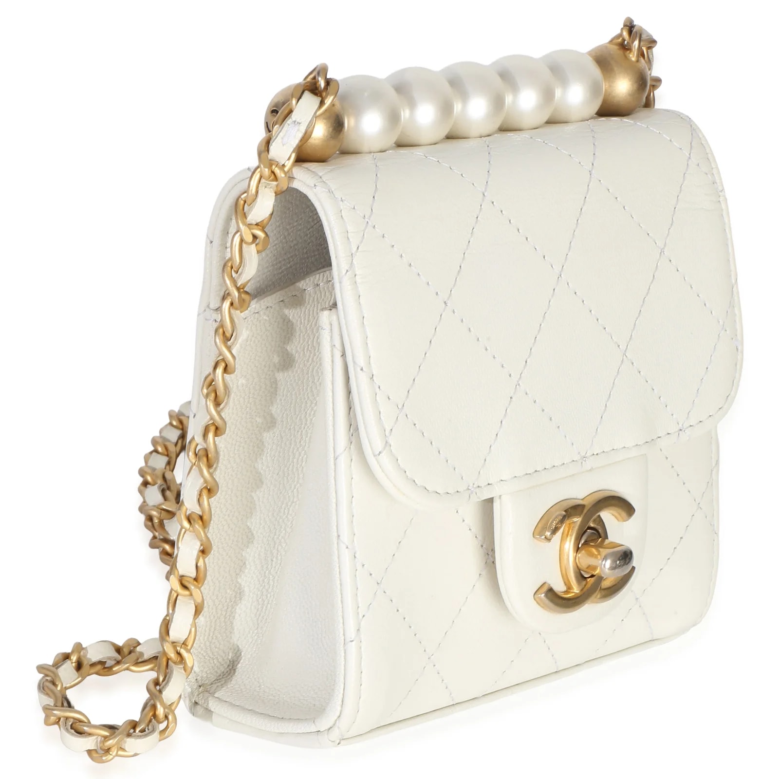 Chanel Chic Pearls on Chain 3