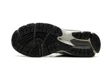 Size 8 - New Balance 2002R Raincloud - M2002RRW 4