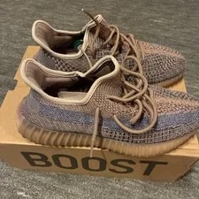 9.5US Yeezy 350 V2 Fade 2