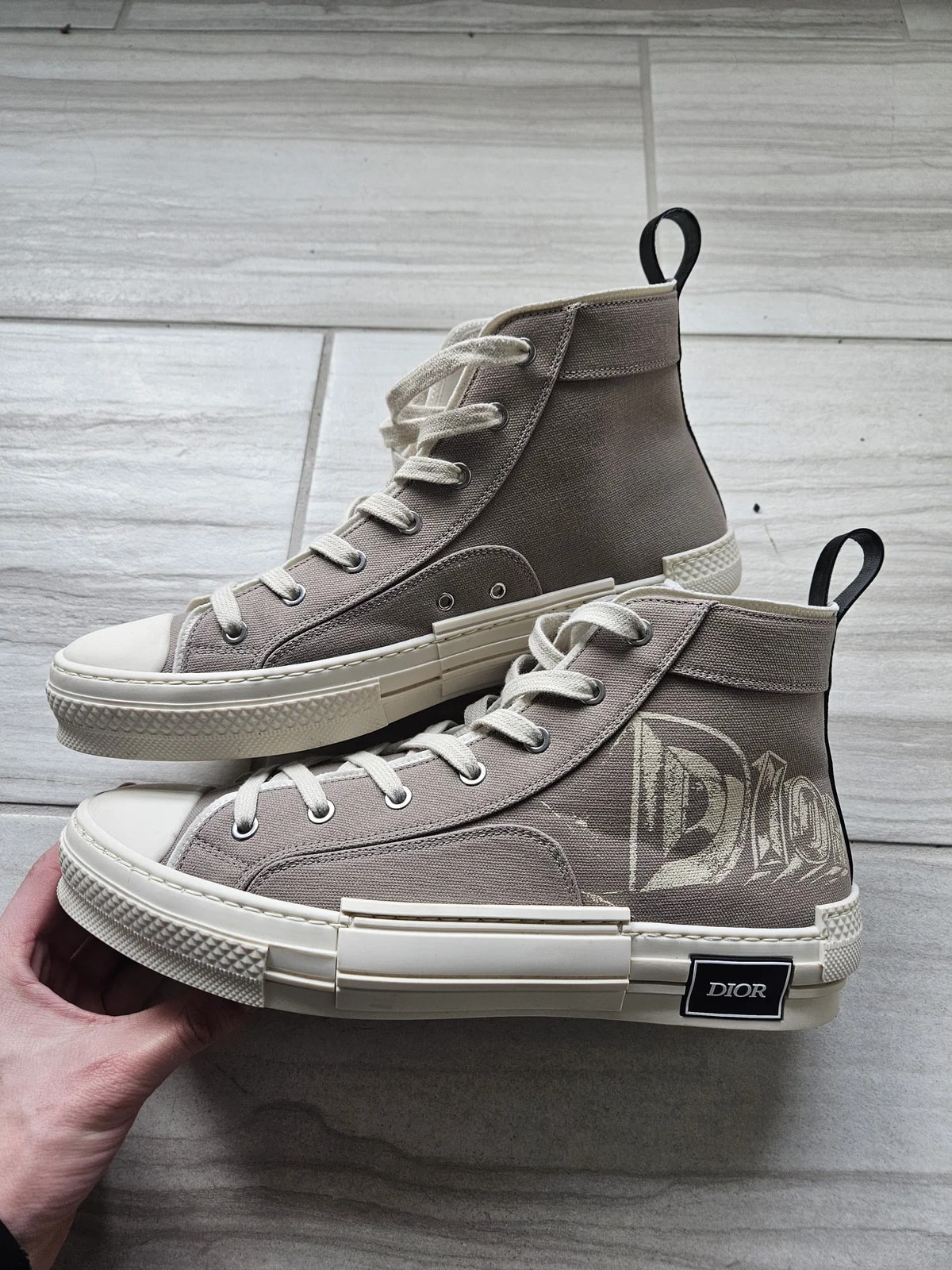 Dior — Astero B23 High Top — Sneaker — resale