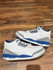 Jordan — Jordan 3 Wizard — Sneaker — resale