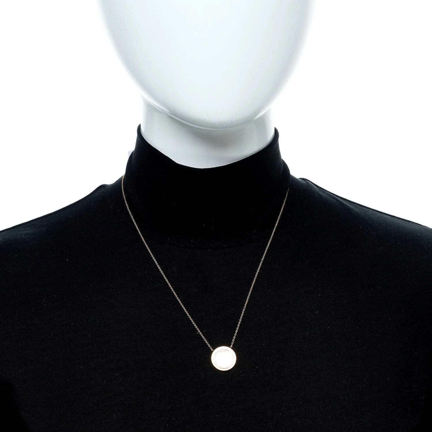 18K Yellow Gold Mother of Pearl T Circle 2