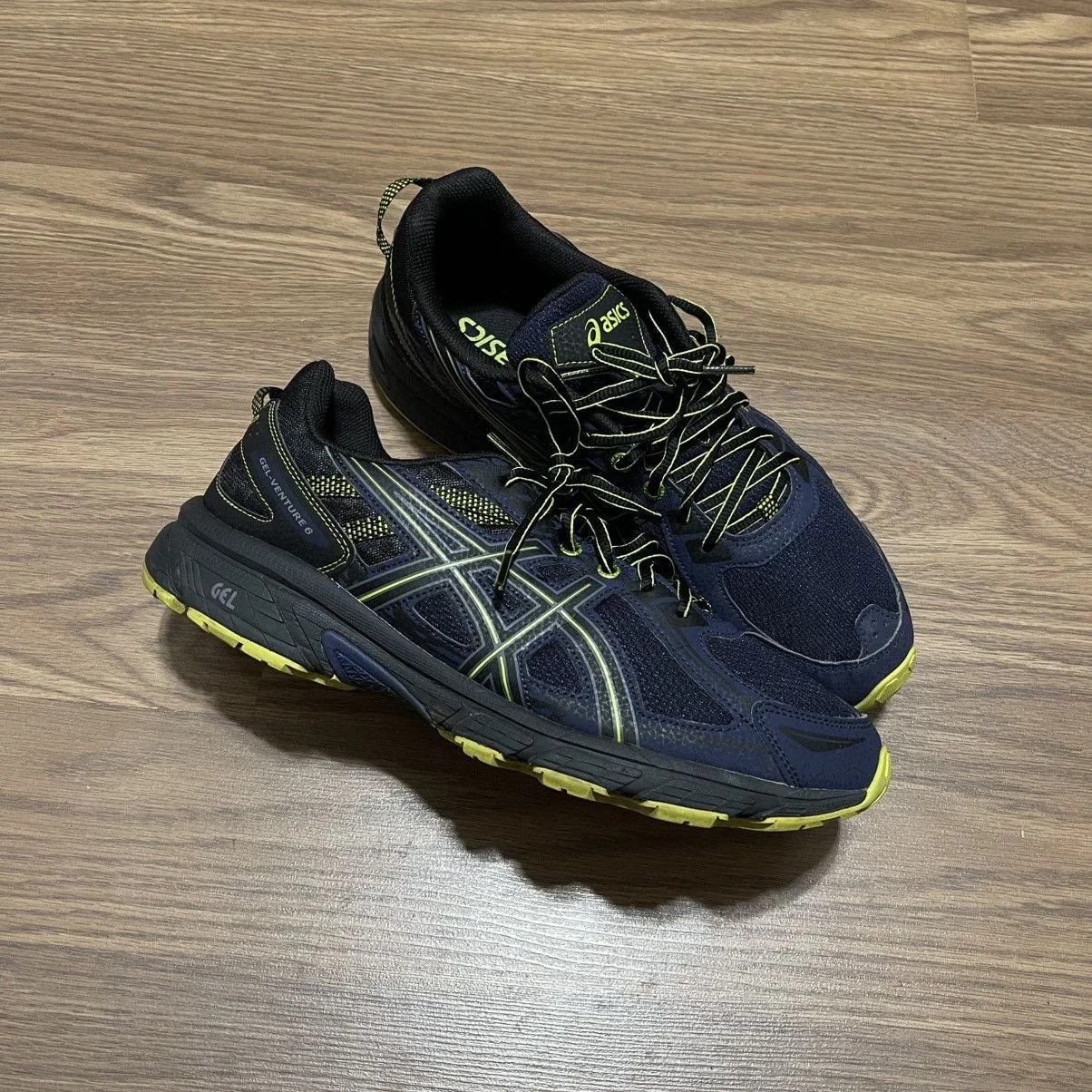 Asics — Asics Gel Venture 6 — Sneaker — resale