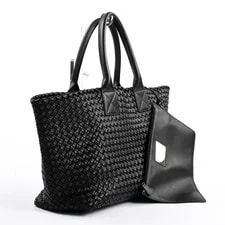 Bottega Veneta Hippo MM 115664 2
