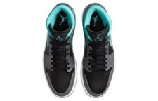 Jordan 1 Mid 554724-063 4