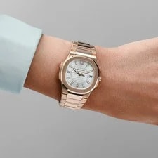 Patek Philippe Nautilus 7011/1R-001 '' Rose Gold Silver Dial (2010) 2