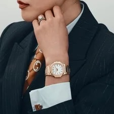 Patek Philippe Nautilus 7011/1R-001 '' Rose Gold Silver Dial (2010) 3