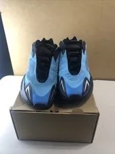Adidas Yeezy Boost 700 Mnvn Bright Cyan Size 11 US 2