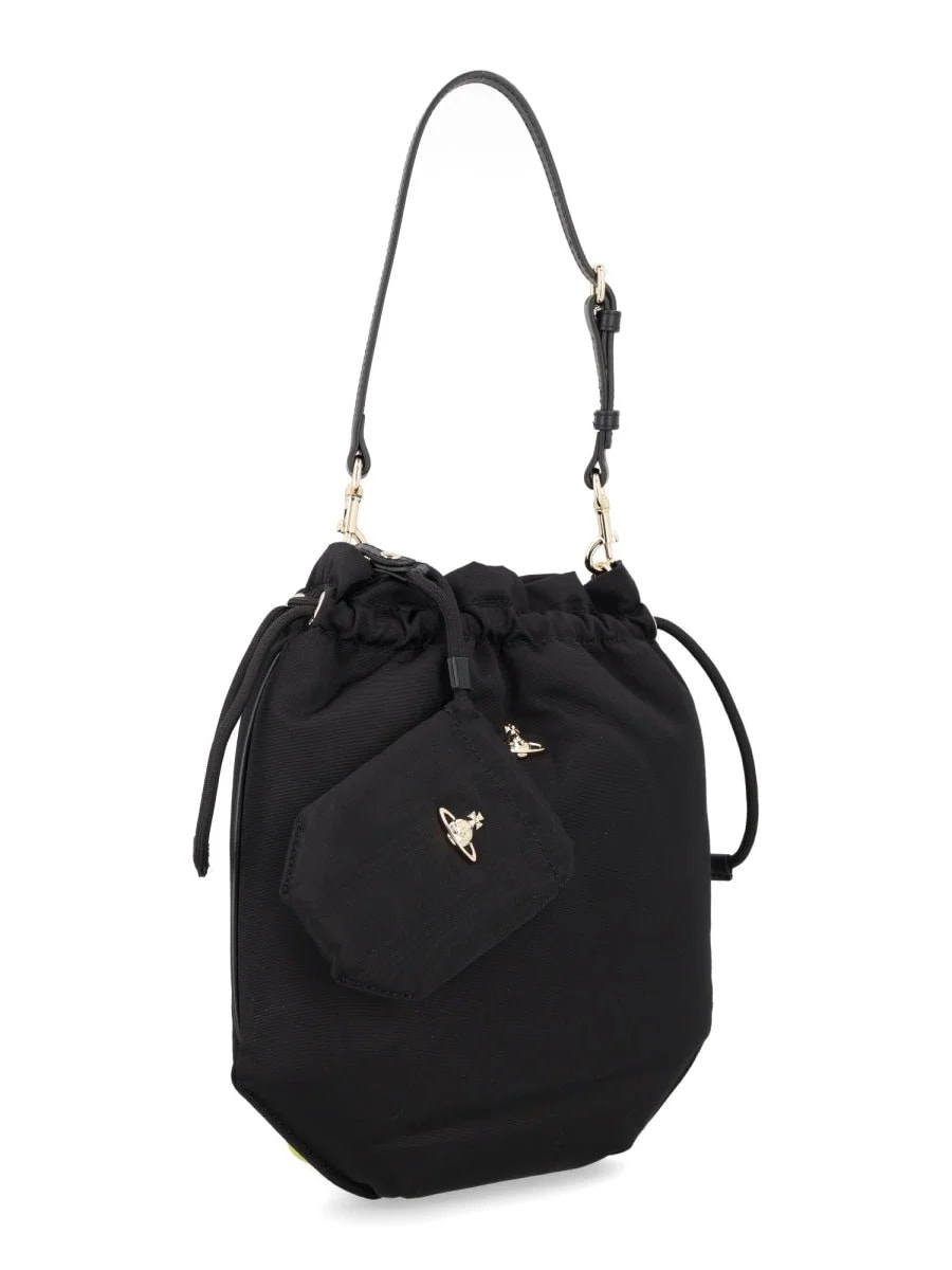 Vivienne Westwood Orb-Detail — 2