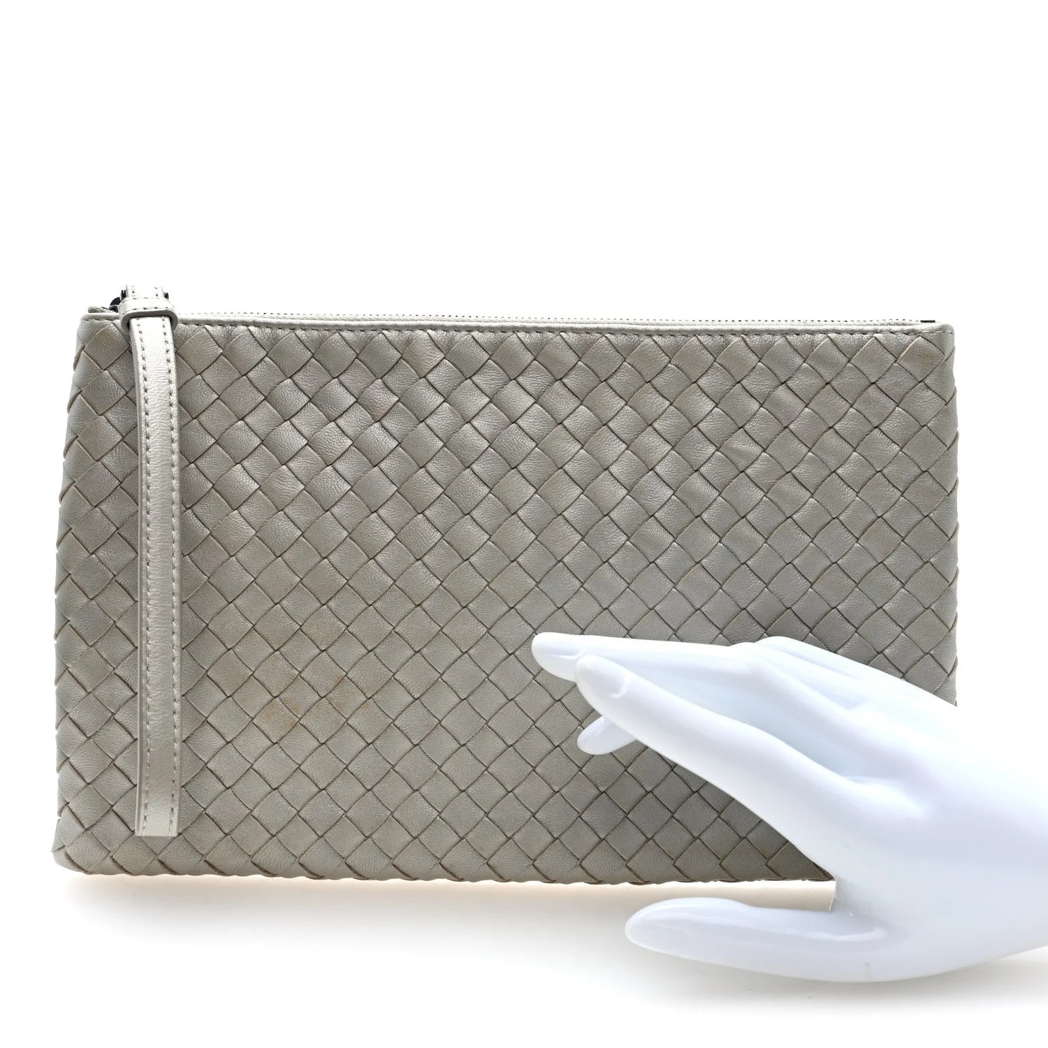 Metallic Zip Pouch Fume 2