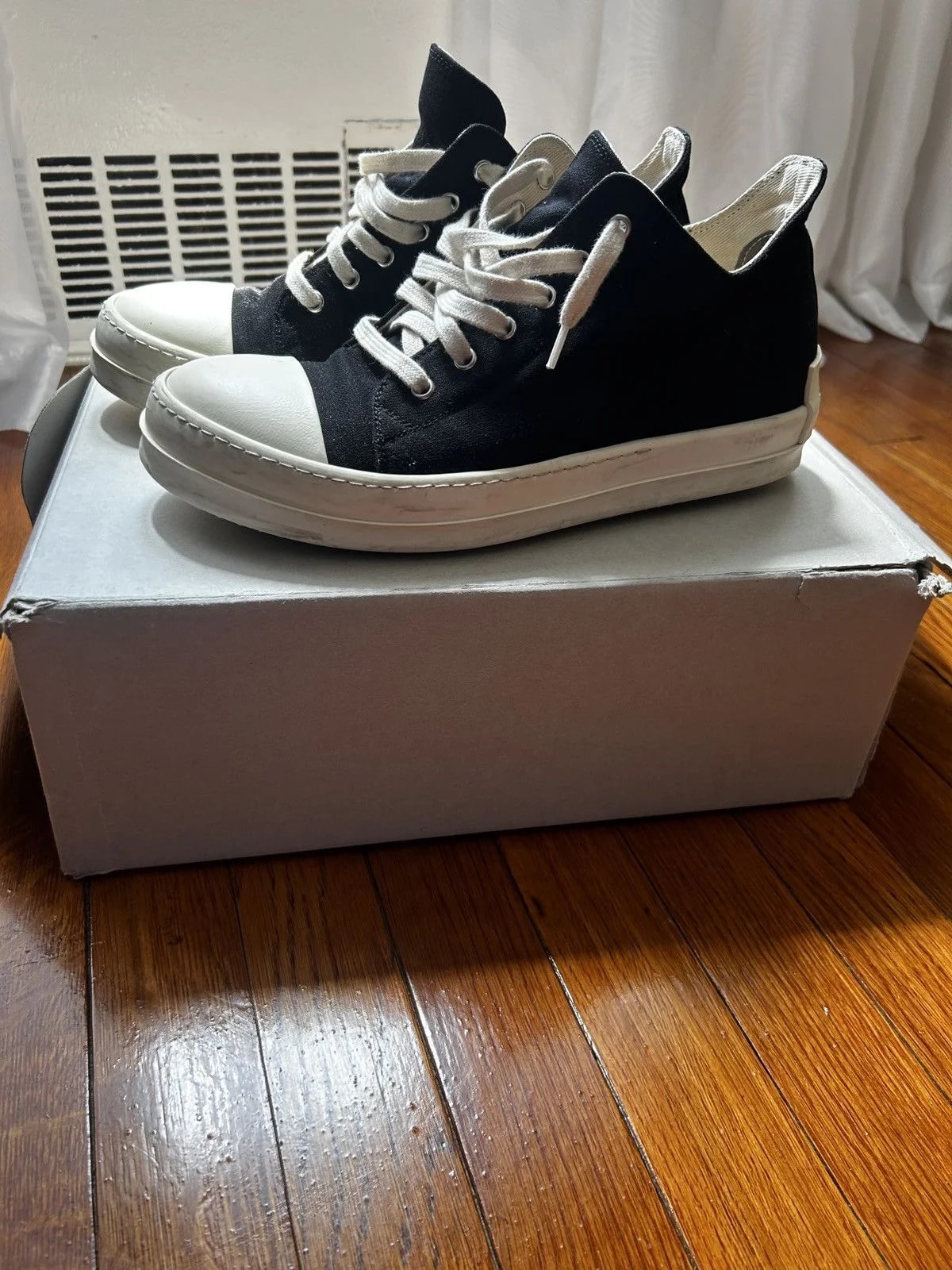 Rick Owens — Rick Owens Low Drkshdw — Sneaker — resale