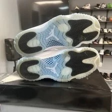 Air Jordan 11 Retro 2024 Legend Columbia 4