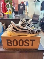 Yeezy 350 " " Preowned 2