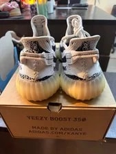 Yeezy 350 " " Preowned 4
