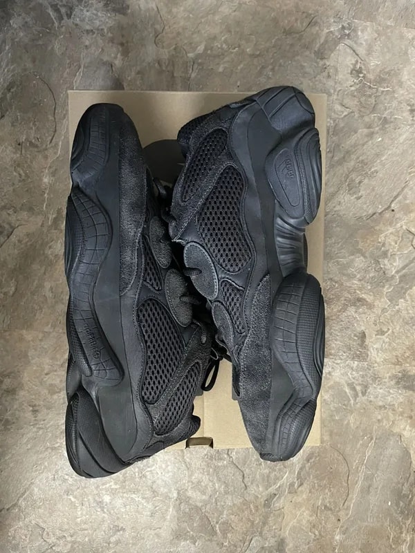 Yeezy — Yeezy 500 ‘Utility ’ 12 — Sneaker — resale