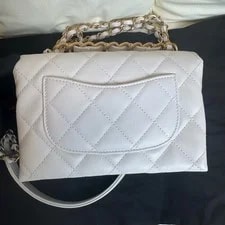 Chanel 22S Flap Quilted Crossbody CC Logo 2