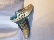 Asics — Size 4.5 Asics GEL-Lyte III X Villa X Wale Intercontinental Champion 2016 — Sneaker — resale