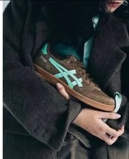 Asics Skyhand OG 8US/7UK Near , Model 3
