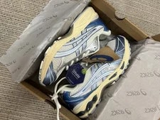 Asics Gel Kayano 14 | | US 4 | Fast Dispatch 2