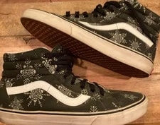 Vans — Vans SK8 HI VAN Doren Reissue Skulls & Snowflakes Shoes ( 11 ) Preowned — Sneaker — resale