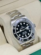 Rolex Submariner Black Dial on Oyster 126610LN Complete 2024 3